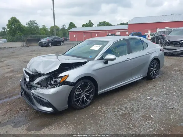 4T1G11AK0RU252723 2024 TOYOTA CAMRY - Image 2