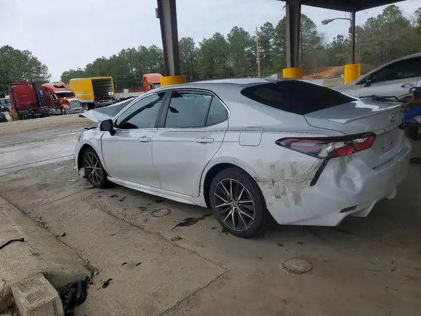 4T1G11AK0RU256626 2024 TOYOTA CAMRY - Image 2