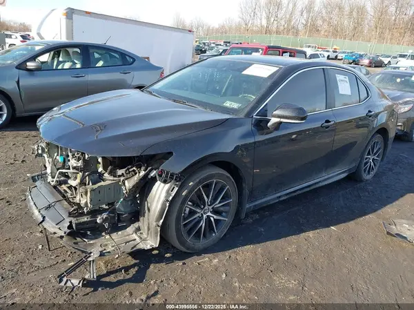 4T1G11AK0RU259932 2024 TOYOTA CAMRY - Image 2