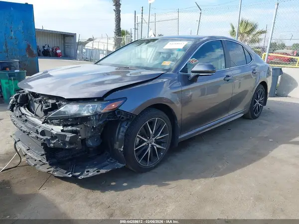 4T1G11AK0RU264919 2024 TOYOTA CAMRY - Image 2