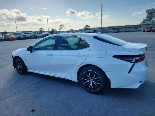 4T1G11AK0RU843540 2024 TOYOTA CAMRY - Image 2