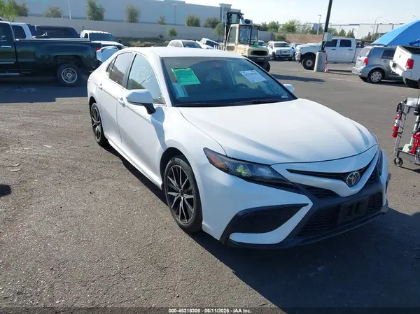 4T1G11AK0RU845840 2024 TOYOTA CAMRY - Image 1