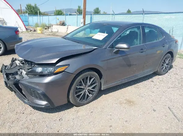 4T1G11AK0RU848771 2024 TOYOTA CAMRY - Image 2