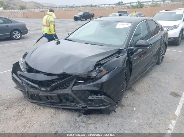 4T1G11AK0RU858569 2024 TOYOTA CAMRY - Image 2