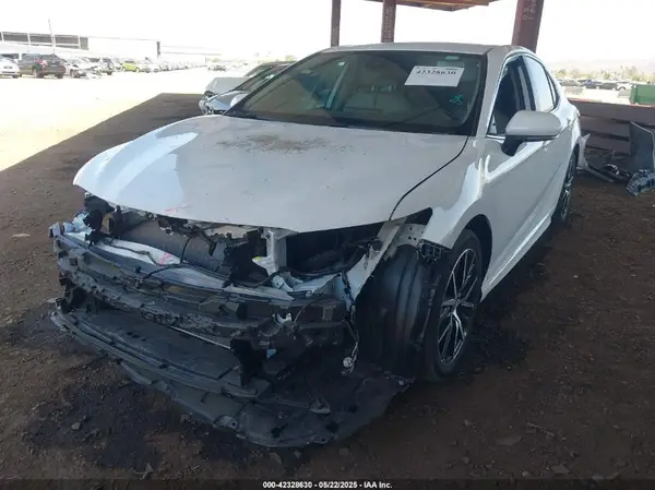 4T1G11AK0RU861603 2024 TOYOTA CAMRY - Image 2