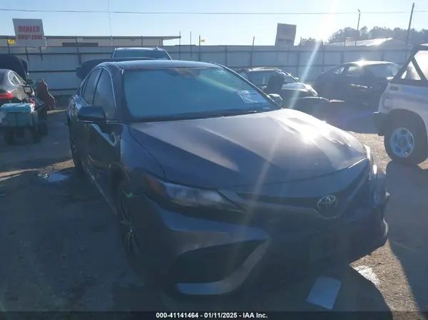 4T1G11AK0RU867899 2024 TOYOTA CAMRY - Image 1