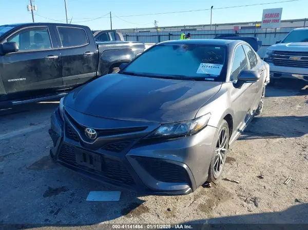 4T1G11AK0RU867899 2024 TOYOTA CAMRY - Image 2