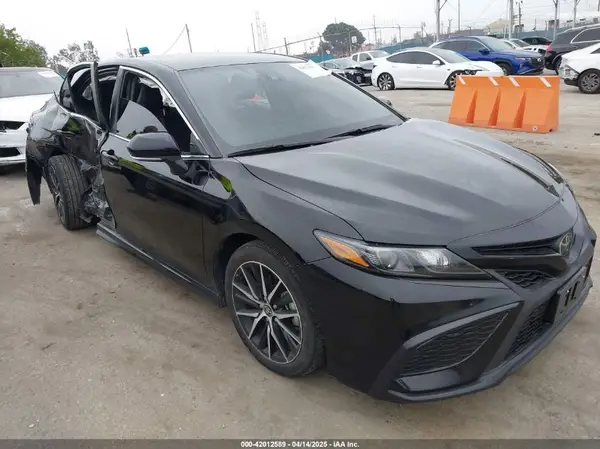 4T1G11AK0RU874285 2024 TOYOTA CAMRY - Image 1