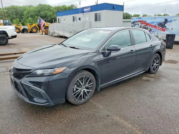 4T1G11AK0RU876117 2024 TOYOTA CAMRY - Image 1