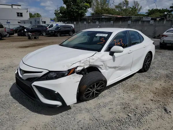 4T1G11AK0RU877722 2024 TOYOTA CAMRY - Image 1