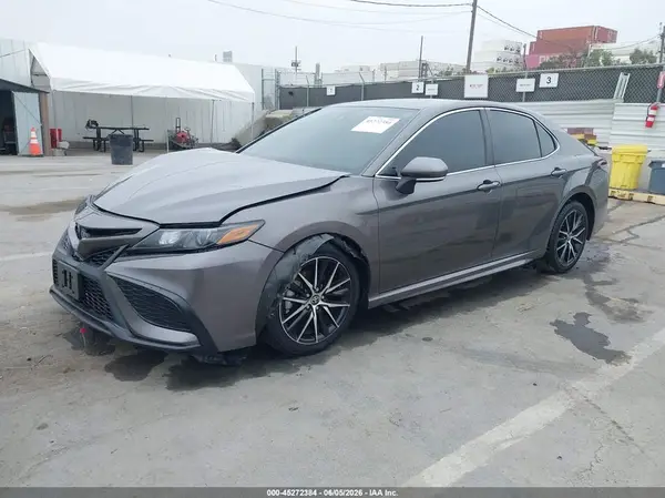 4T1G11AK0RU878305 2024 TOYOTA CAMRY - Image 2