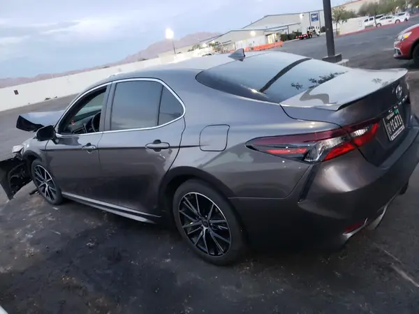4T1G11AK0RU882029 2024 TOYOTA CAMRY - Image 2