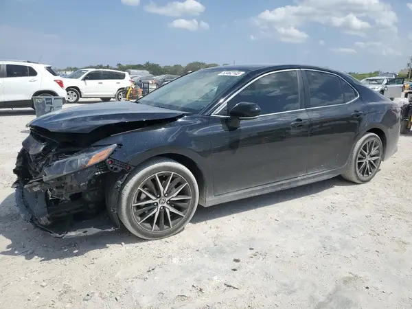 4T1G11AK0RU886288 2024 TOYOTA CAMRY - Image 1