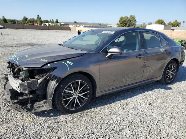 4T1G11AK0RU886842 2024 TOYOTA CAMRY - Image 1