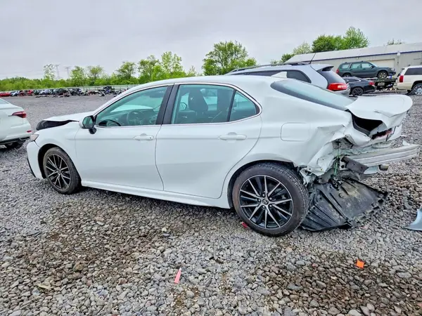 4T1G11AK0RU888929 2024 TOYOTA CAMRY - Image 2