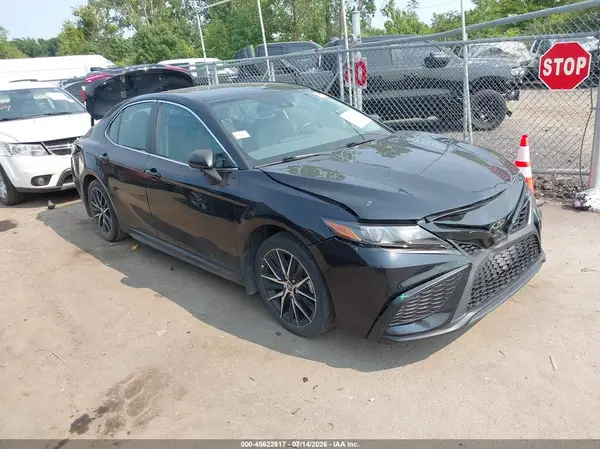 4T1G11AK0RU889112 2024 TOYOTA CAMRY - Image 1
