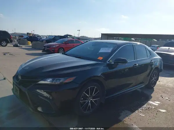 4T1G11AK0RU893015 2024 TOYOTA CAMRY - Image 2