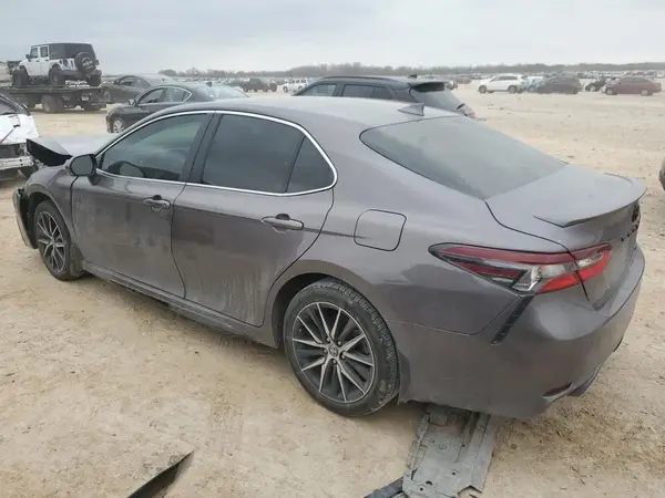 4T1G11AK0RU895153 2024 TOYOTA CAMRY - Image 2