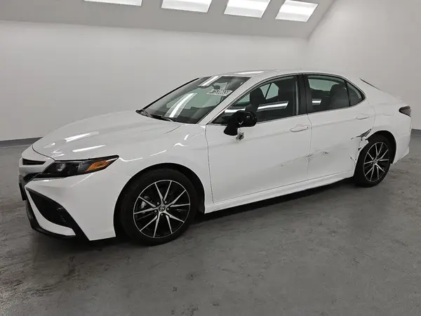 4T1G11AK0RU909228 2024 TOYOTA CAMRY - Image 1