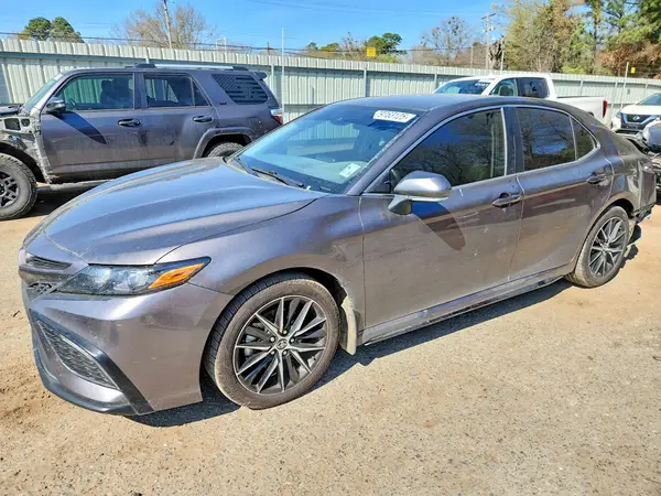 4T1G11AK0RU909925 2024 TOYOTA CAMRY - Image 1
