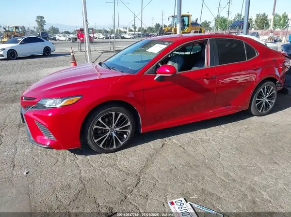 4T1G11AK1LU303623 2020 TOYOTA CAMRY - Image 2