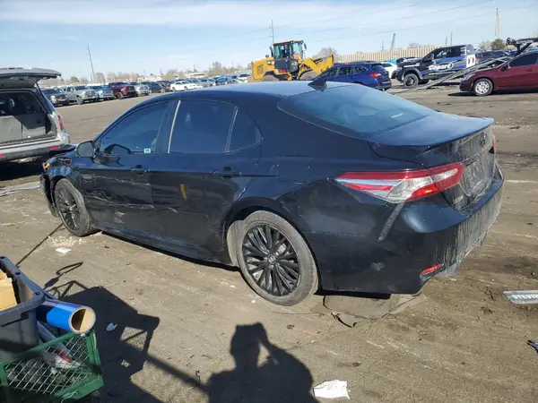 4T1G11AK1LU305033 2020 TOYOTA CAMRY - Image 2