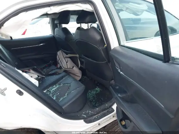 4T1G11AK1LU308496 2020 TOYOTA CAMRY - Image 8