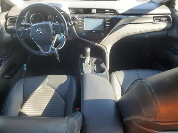 4T1G11AK1LU310247 2020 TOYOTA CAMRY - Image 8