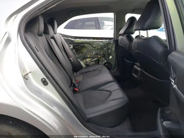 4T1G11AK1LU311821 2020 TOYOTA CAMRY - Image 8