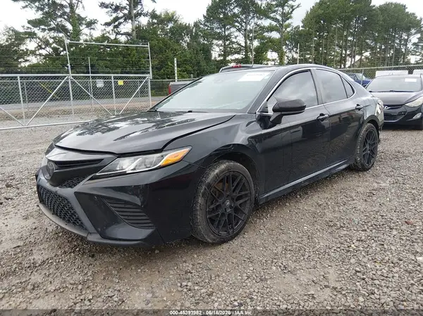 4T1G11AK1LU326058 2020 TOYOTA CAMRY - Image 2