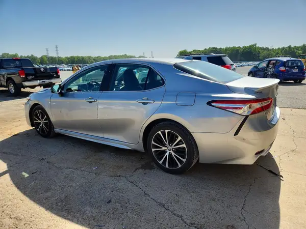 4T1G11AK1LU326805 2020 TOYOTA CAMRY - Image 2