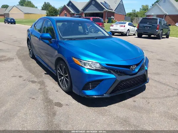 4T1G11AK1LU327355 2020 TOYOTA CAMRY - Image 1