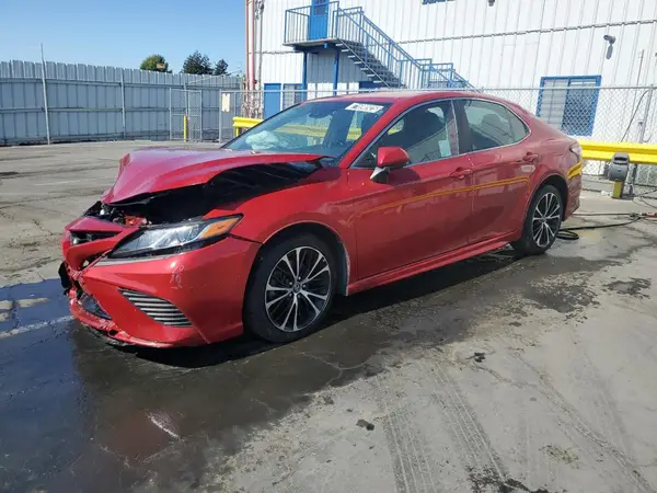 4T1G11AK1LU327842 2020 TOYOTA CAMRY - Image 1