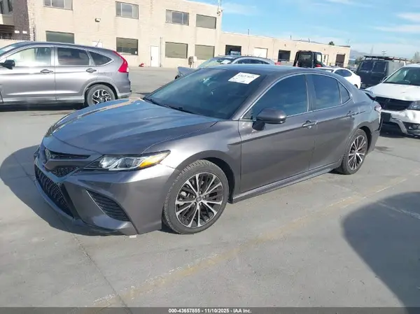 4T1G11AK1LU328554 2020 TOYOTA CAMRY - Image 2