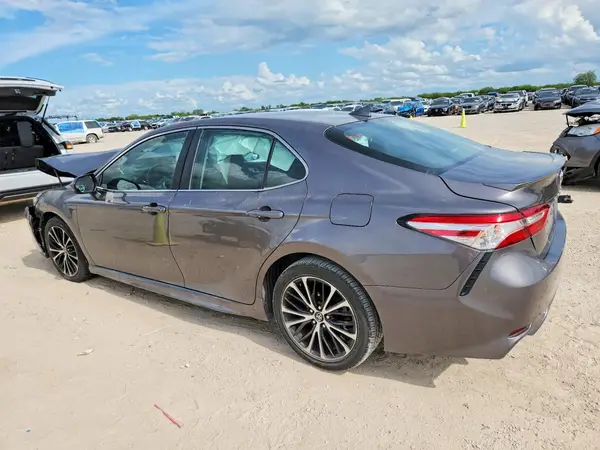 4T1G11AK1LU328876 2020 TOYOTA CAMRY - Image 2