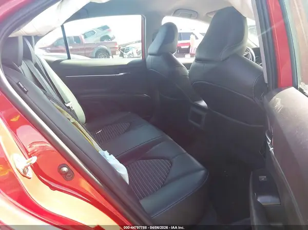 4T1G11AK1LU330384 2020 TOYOTA CAMRY - Image 8