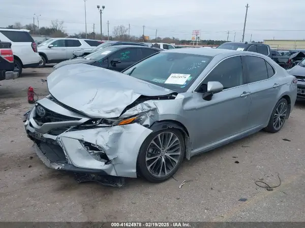 4T1G11AK1LU331180 2020 TOYOTA CAMRY - Image 2