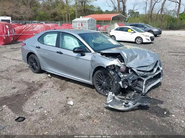 4T1G11AK1LU332281 2020 TOYOTA CAMRY - Image 1