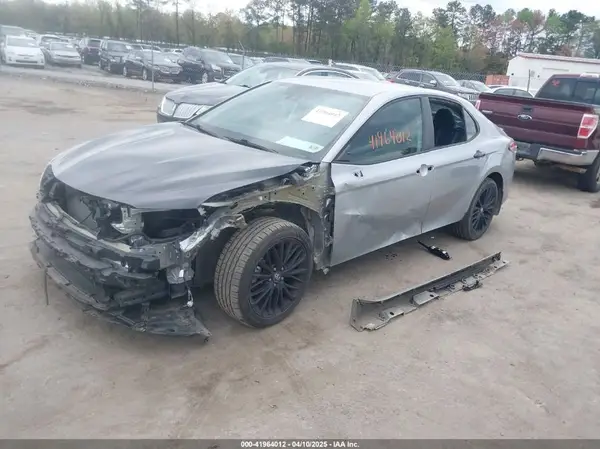 4T1G11AK1LU334922 2020 TOYOTA CAMRY - Image 2