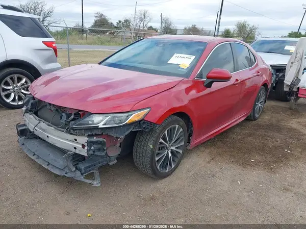 4T1G11AK1LU342423 2020 TOYOTA CAMRY - Image 2
