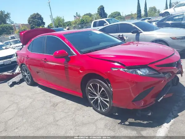 4T1G11AK1LU343829 2020 TOYOTA CAMRY - Image 1