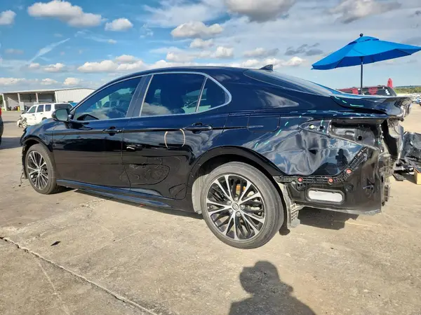 4T1G11AK1LU352210 2020 TOYOTA CAMRY - Image 2
