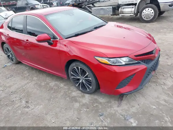 4T1G11AK1LU352661 2020 TOYOTA CAMRY - Image 1