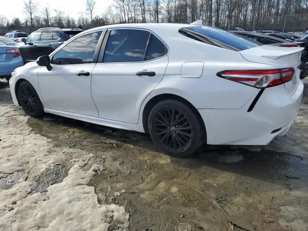 4T1G11AK1LU360629 2020 TOYOTA CAMRY - Image 2