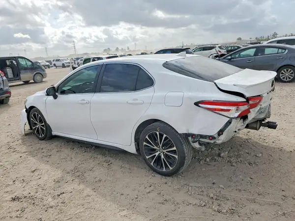 4T1G11AK1LU366527 2020 TOYOTA CAMRY - Image 2