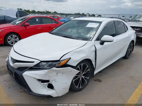 4T1G11AK1LU366625 2020 TOYOTA CAMRY - Image 2