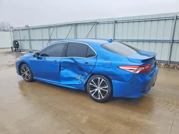4T1G11AK1LU393341 2020 TOYOTA CAMRY - Image 2
