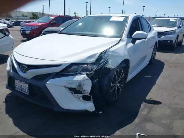 4T1G11AK1LU505457 2020 TOYOTA CAMRY - Image 2