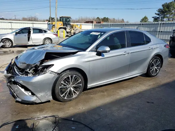 4T1G11AK1LU509069 2020 TOYOTA CAMRY - Image 1