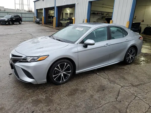 4T1G11AK1LU857115 2020 TOYOTA CAMRY - Image 1